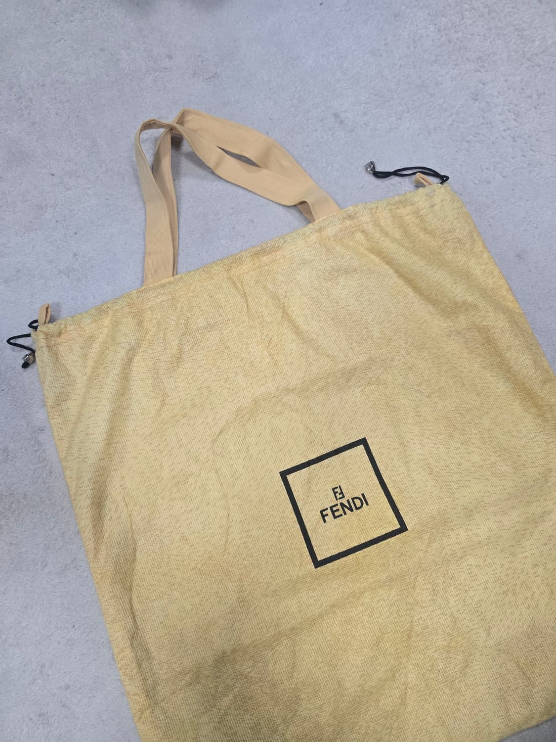 펜디 더스트 토트백 상품이미지1