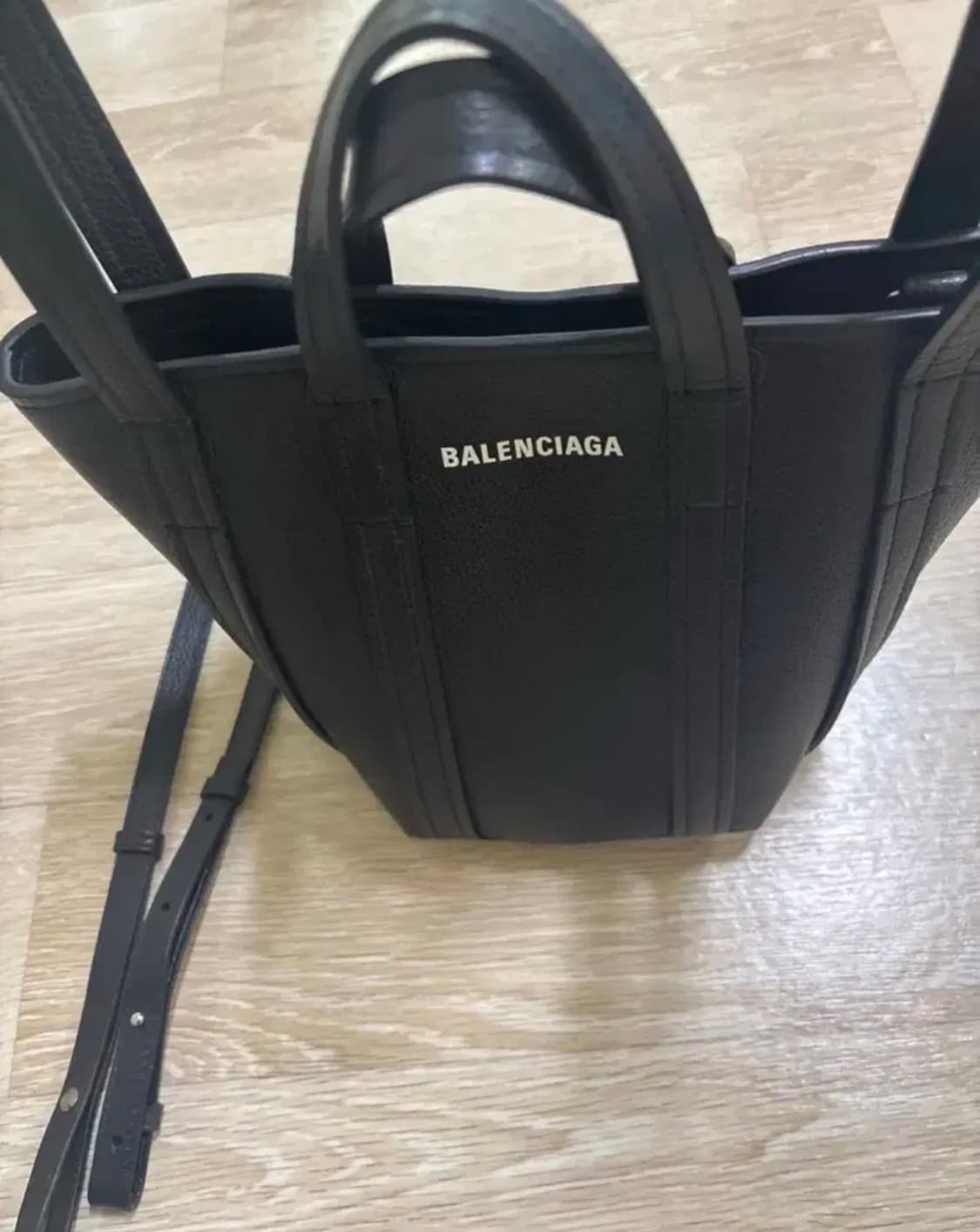 [정품] 발렌시아가 에브리데이 XS 토트백 블랙 거의 새상품 상품이미지2