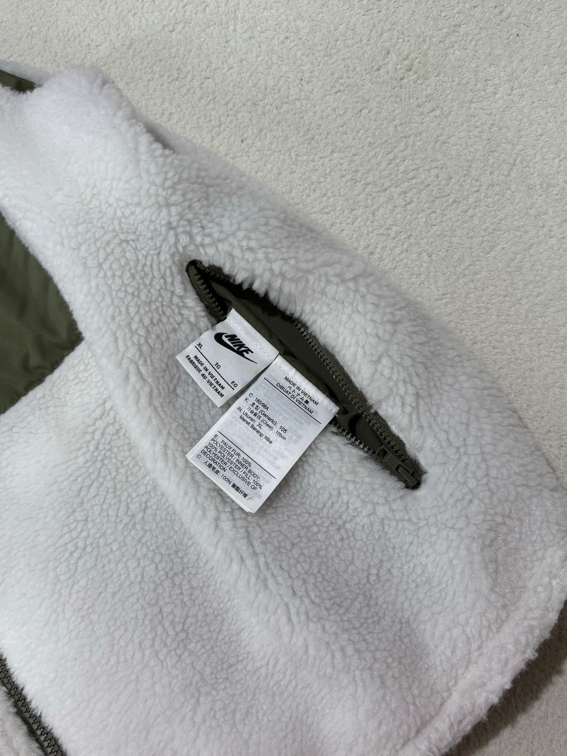 나이키 양털 리버시블 조끼 카키 105 상품이미지3