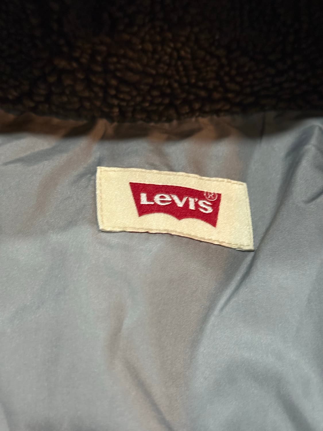 리바이스 암로고 패딩 점퍼 상품이미지3