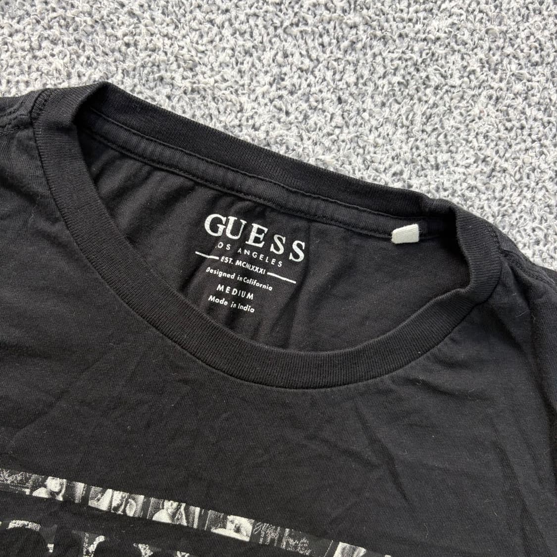 M 게스 삼각로고 반팔 티셔츠 0402J 상품이미지2