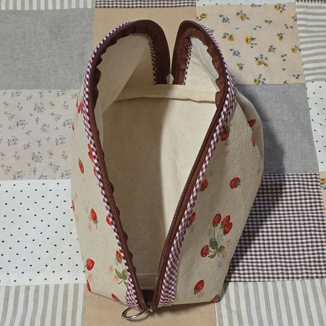 특가 핸드메이드 린넨 딸기 파우치 상품이미지3