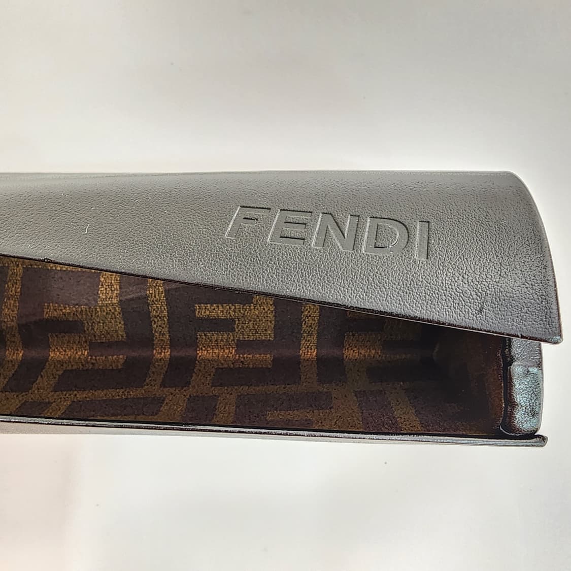 FENDI 안경 케이스 상품이미지2