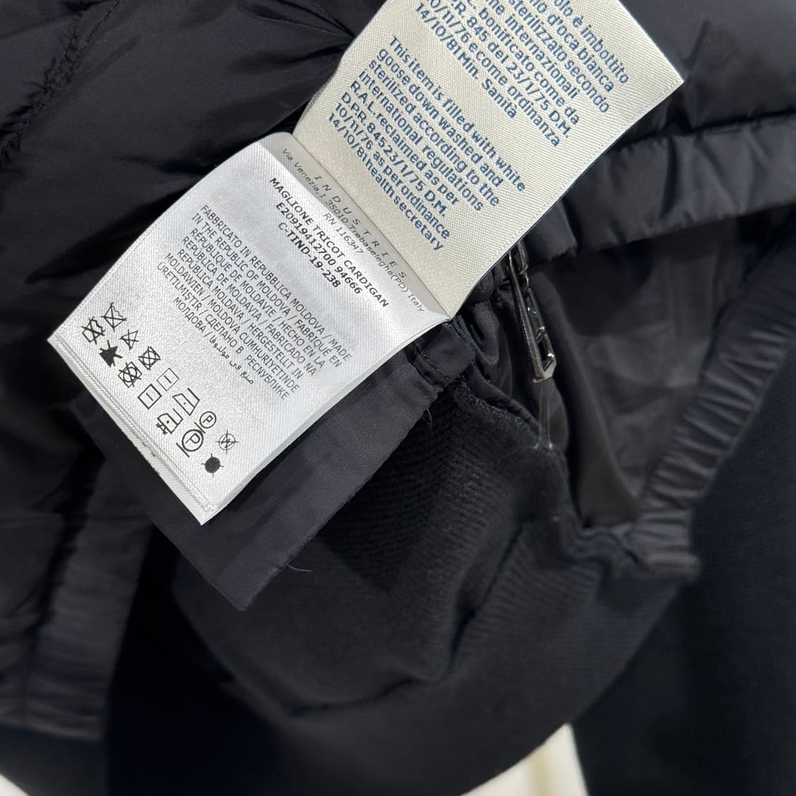 (2XL) 몽클레어 김현우 트리콧 니트패딩 상품이미지7