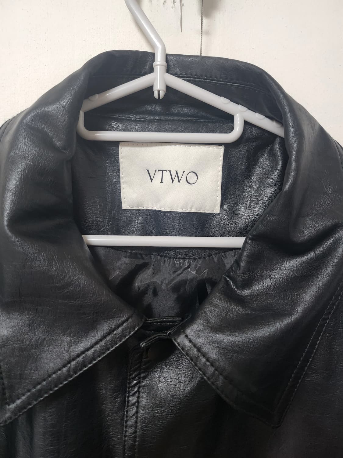 VTWO 브랜드의  레더 바시티 자켓 상품이미지3