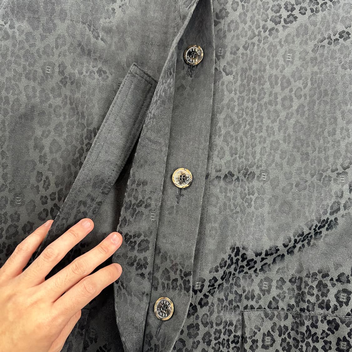 펜디 블랙 레오파드 자켓 상품이미지4