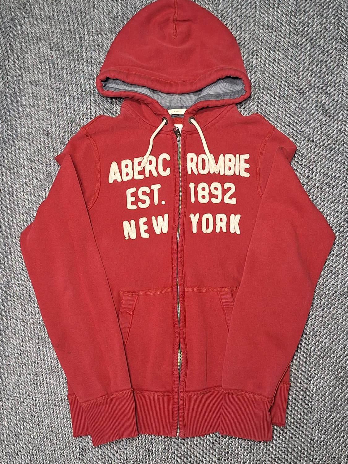 역대급 가격 대장급 아베크롬비 레드 후드집업 상품이미지2
