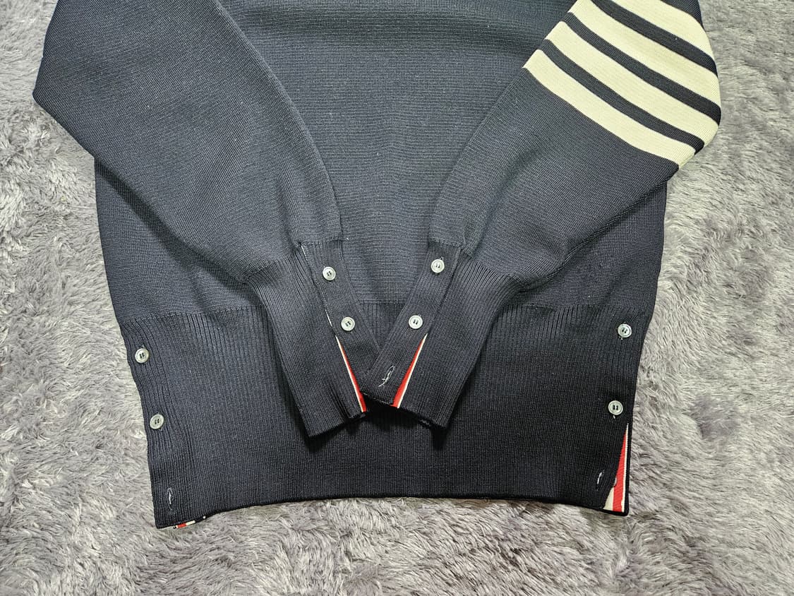 톰브라운 밀라노스티치 백화점판 3버튼 4사이즈 상품이미지3