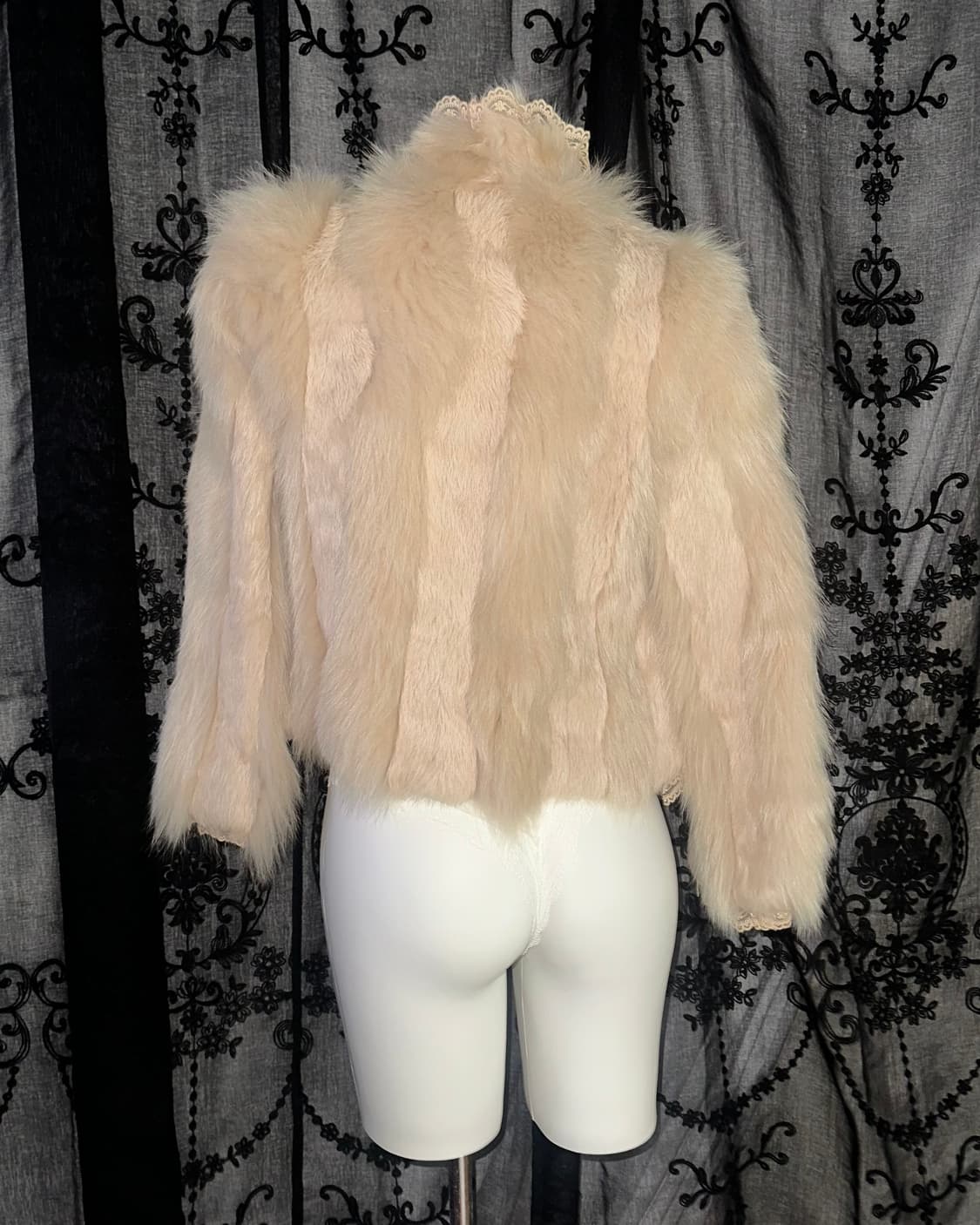 Fox/Rabbit Ivory Pink Fur Jacket 상품이미지4