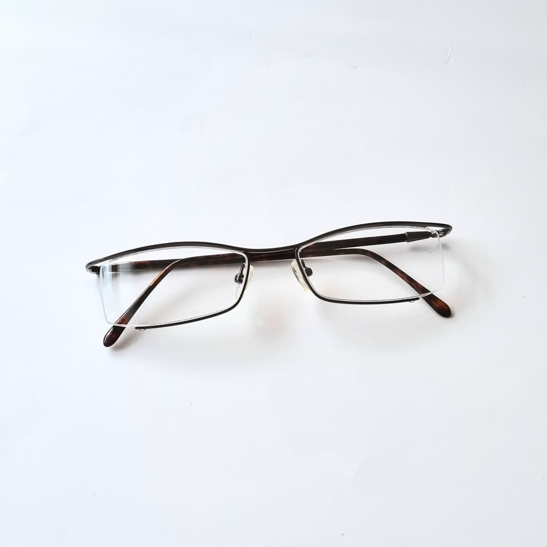 데드스탁 다크 브라운 호피 디테일 지적인 반무테 안경테 669 상품이미지6