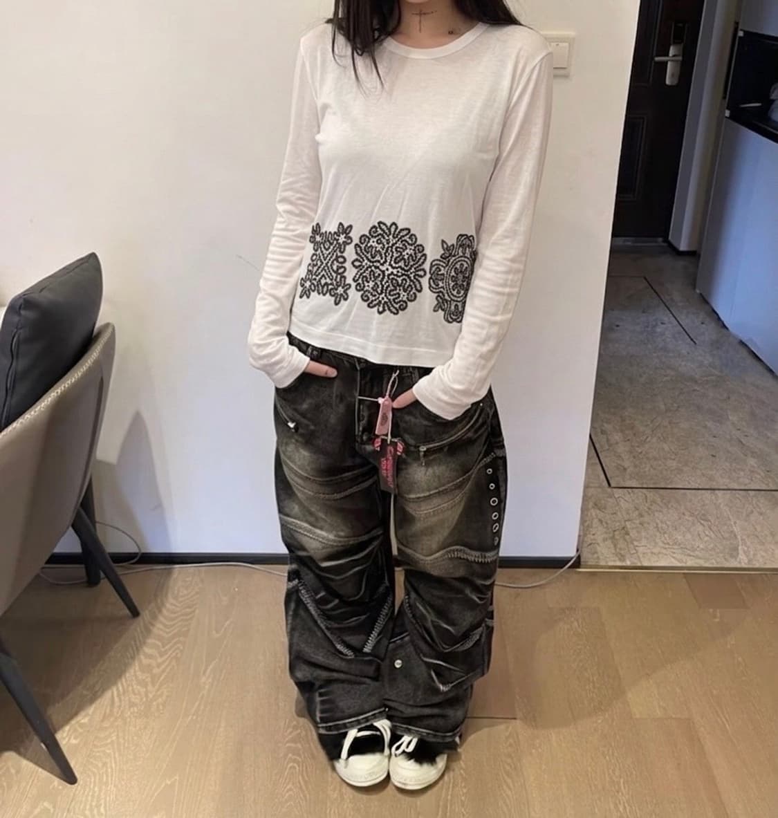 꼼데가르송 레이스 자수 프린팅 롱 슬리브 티셔스 상품이미지1