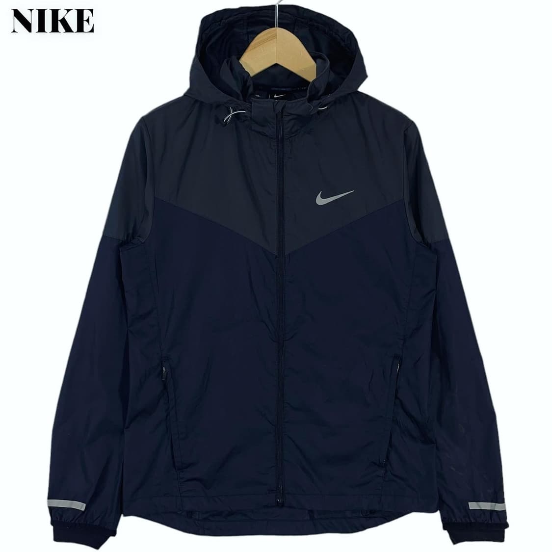 Nike Swoosh Logo Windbreaker 상품이미지1