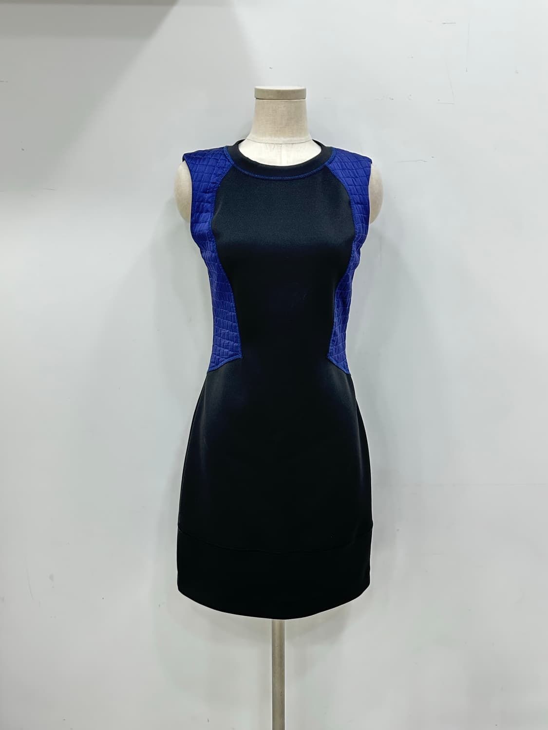 산드로 원피스 상품이미지1