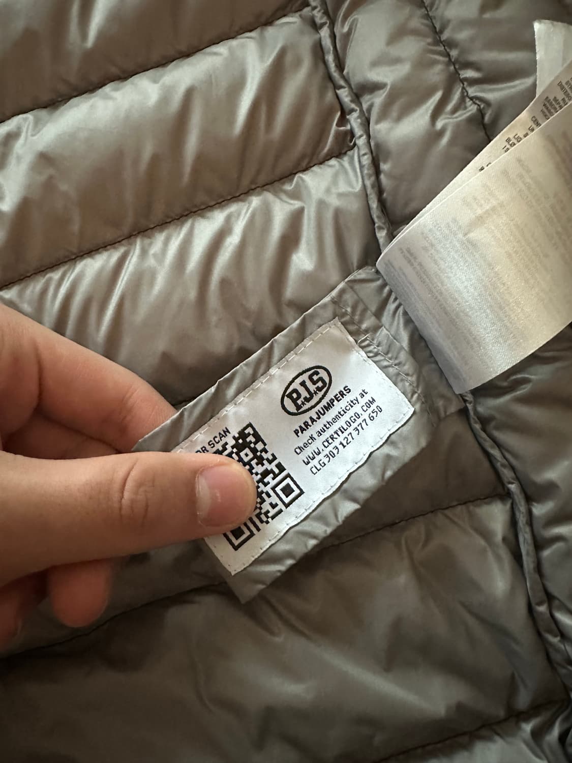 파라점퍼스 유고 쇼트 다운 자켓 블랙 - 24FW 상품이미지7