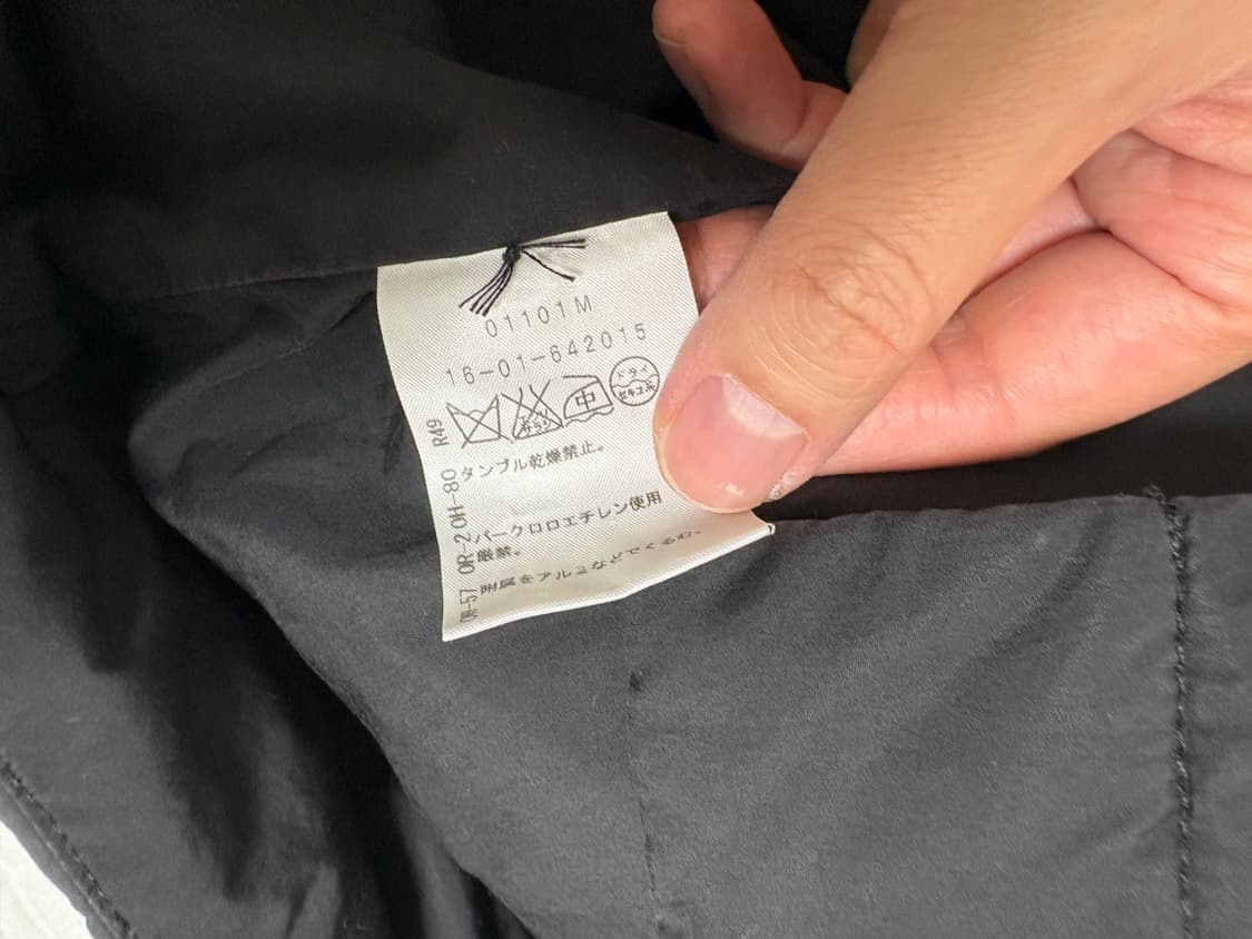 비비안 웨스트우드 블랙 다운 패딩 코트 상품이미지10