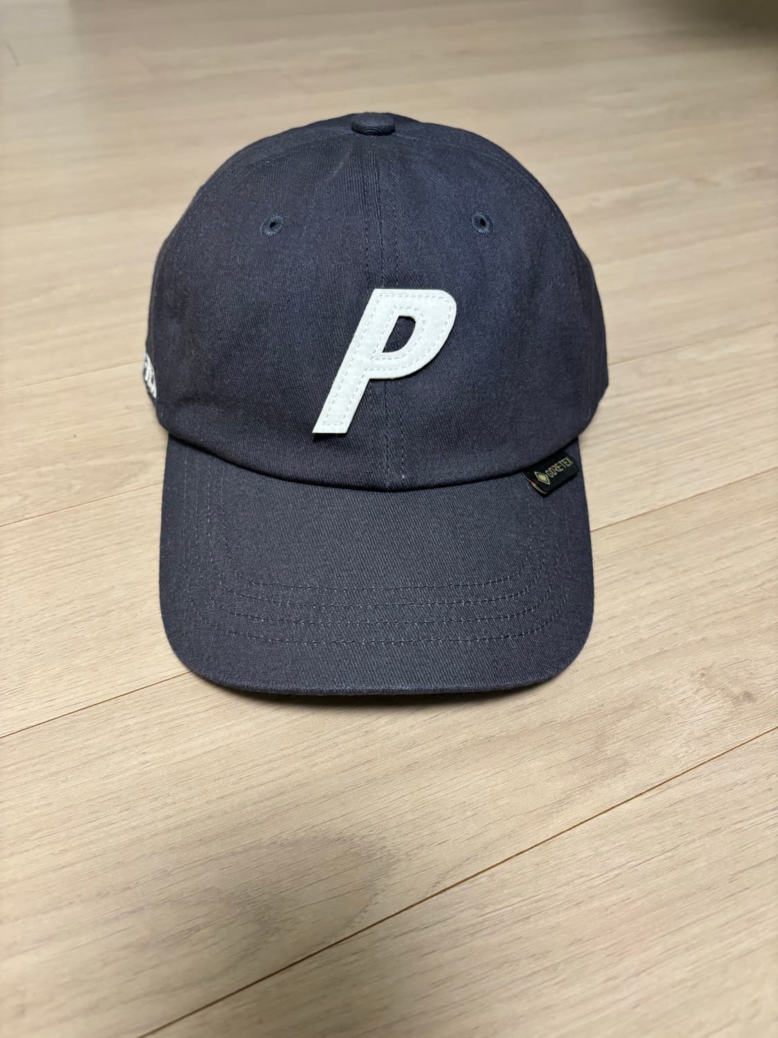 팔라스 고어텍스 p 로고 네이비 상품이미지1