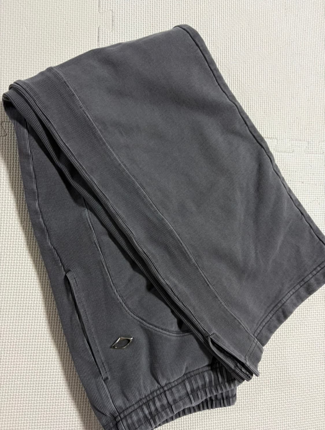 미스치프 롬버스 트레이닝 팬츠 상품이미지1