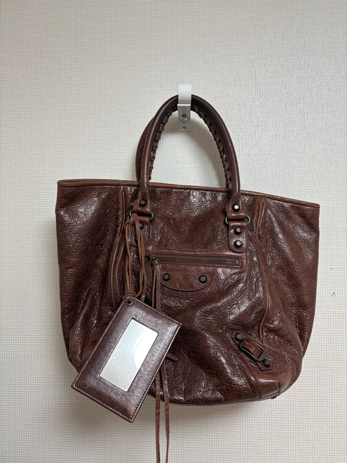 발렌시아가 모터백 선데이 토트백 브라운 상품이미지2