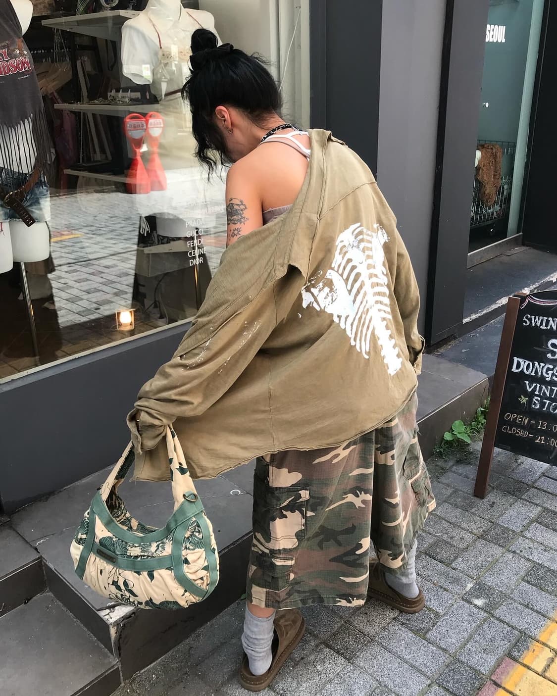 Diesel Flower Military Shoulder Bag 상품이미지2