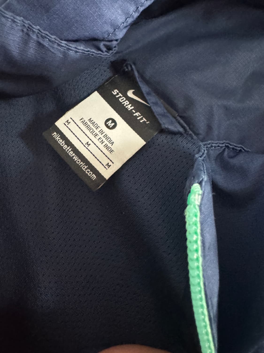 희귀!! 나이키 올드스쿨 FC 바르셀로나 후드 바람막이 네이비 상품이미지3