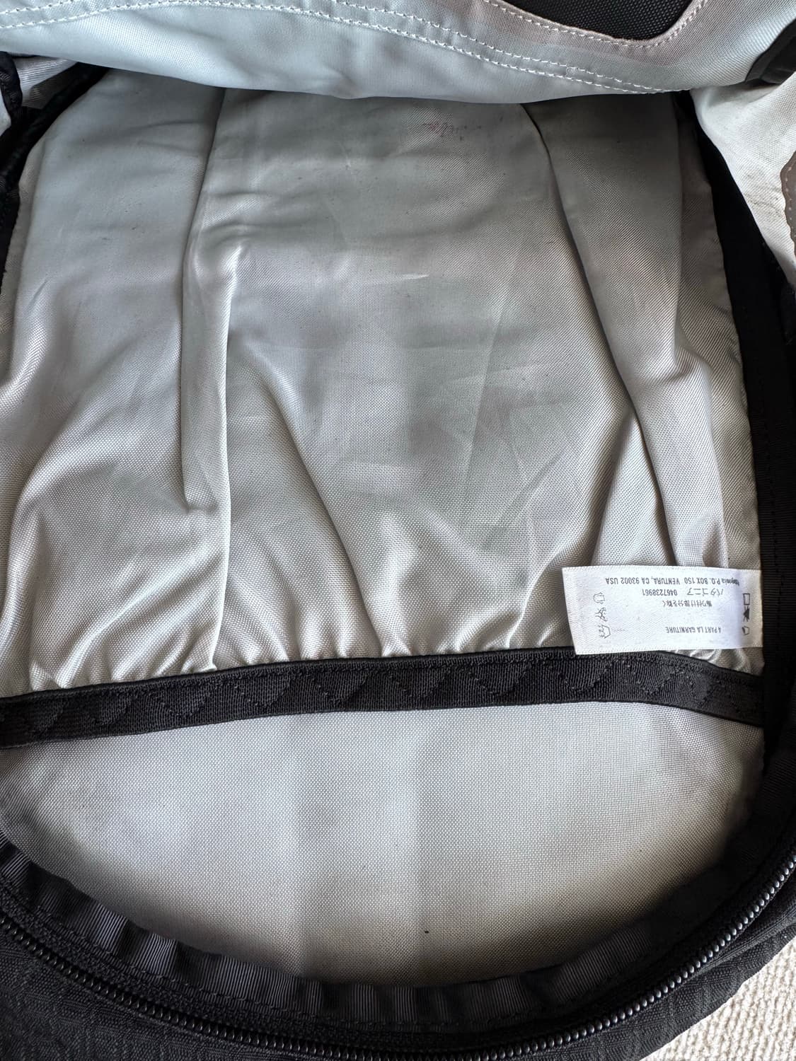 파타고니아 라이트와이어 백팩 블랙 상품이미지5