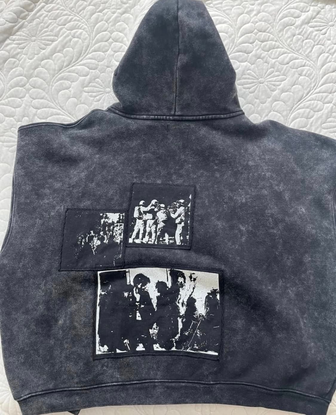 에모스탠스클럽 스모크 워싱 패치 후드집업 블랙 상품이미지3