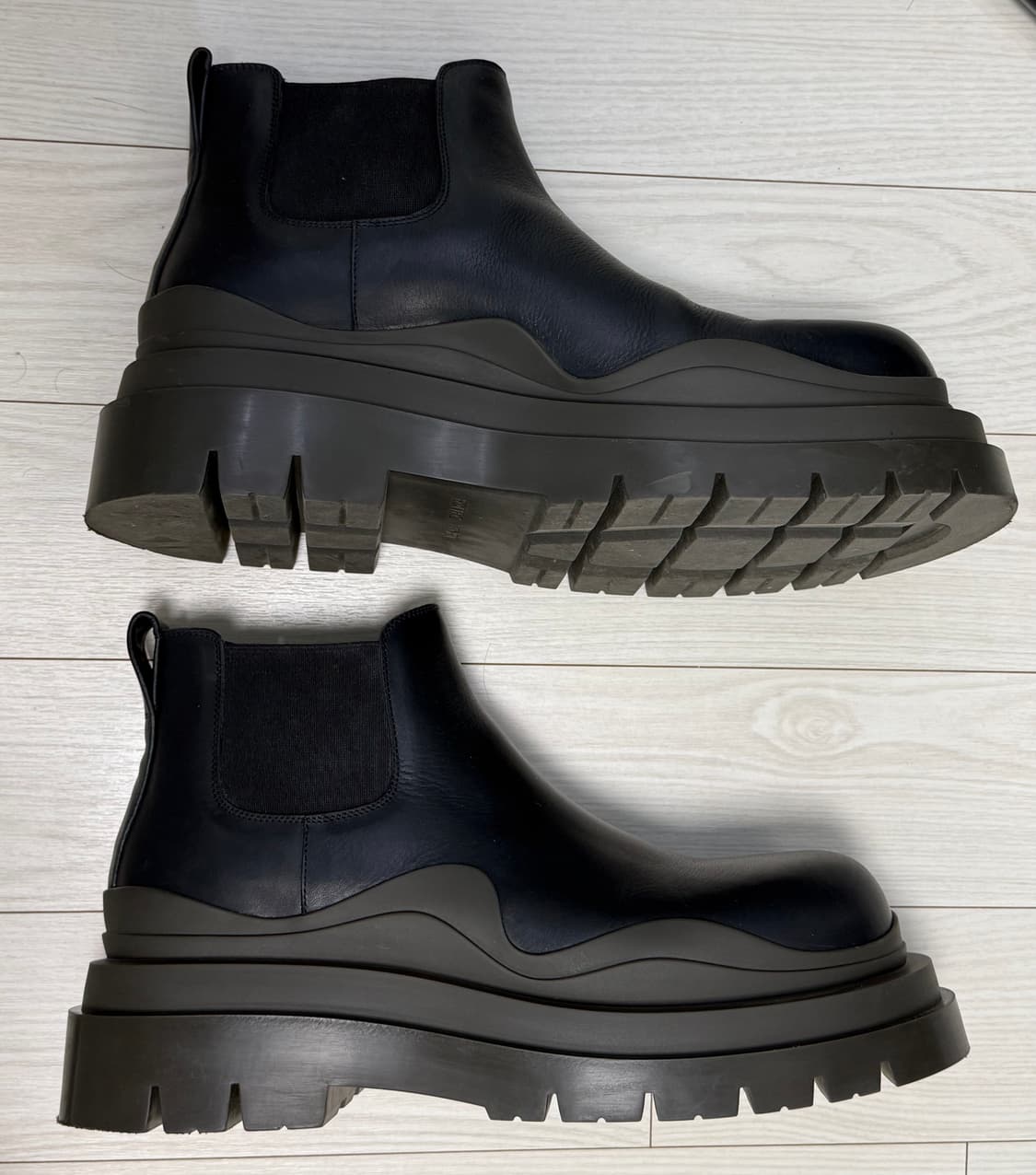 보테가베네타 타이어 부츠 42 상품이미지4