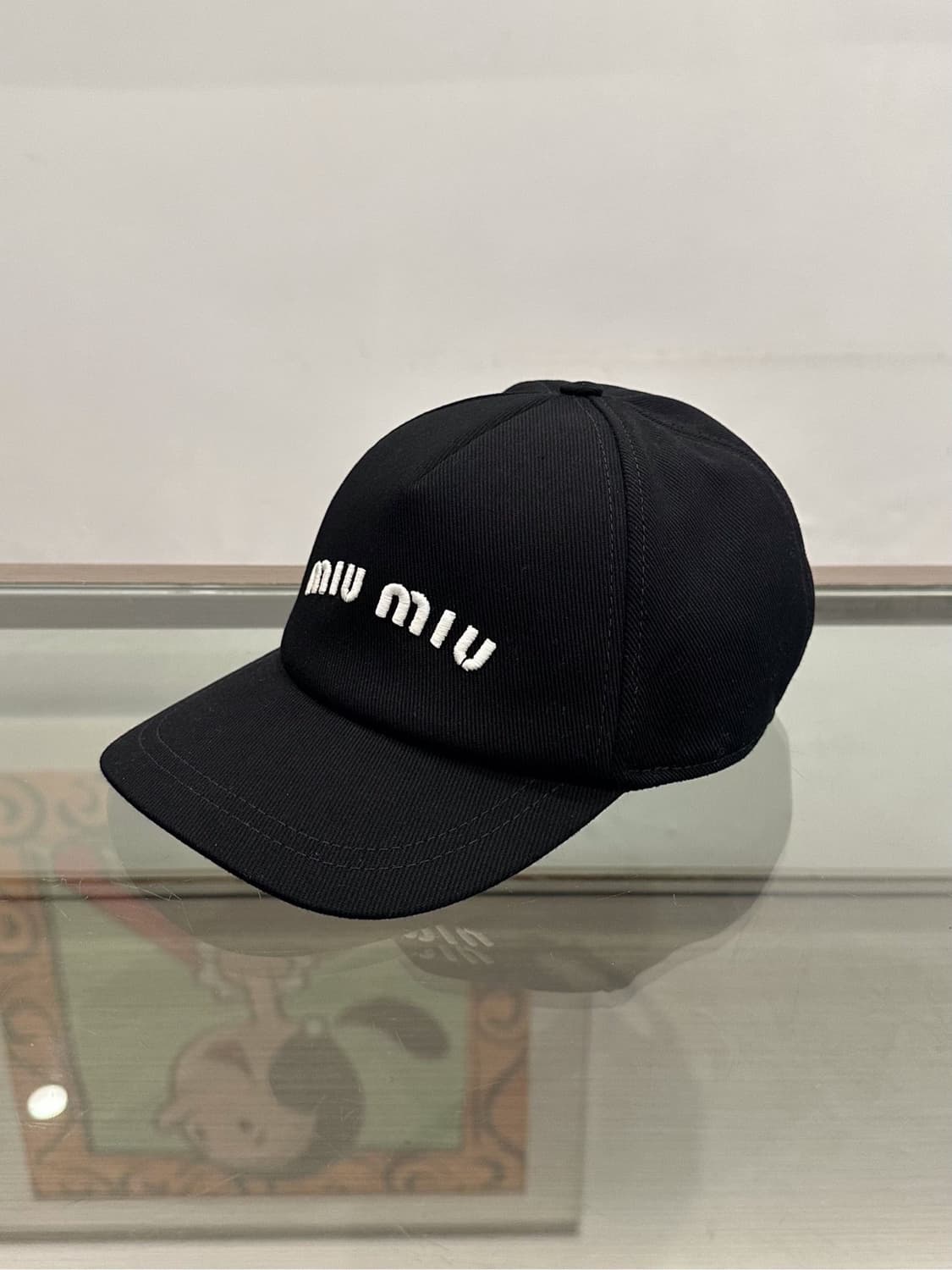 미우 미우 드릴 베이스불캡 블랙 상품이미지2
