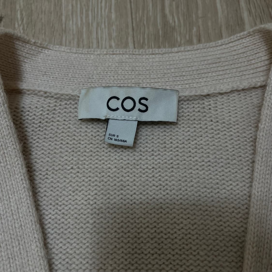 COS 여성 울 니트 가디건 S/90 상품이미지5