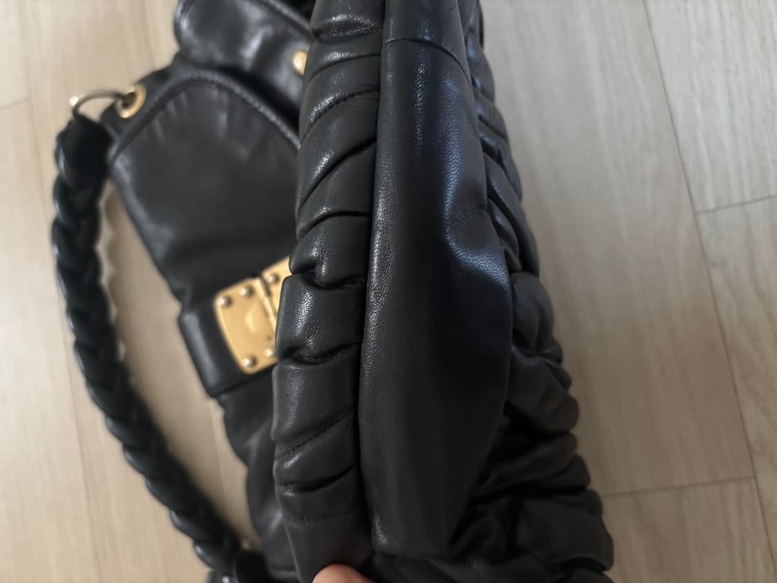 미우미우  상품이미지2