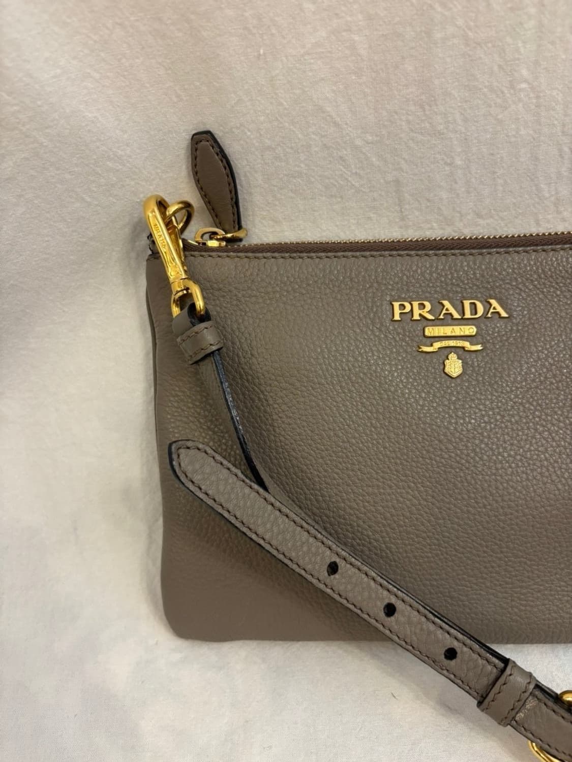 프라다 비텔로 다이노 크로스백 가방 상품이미지2