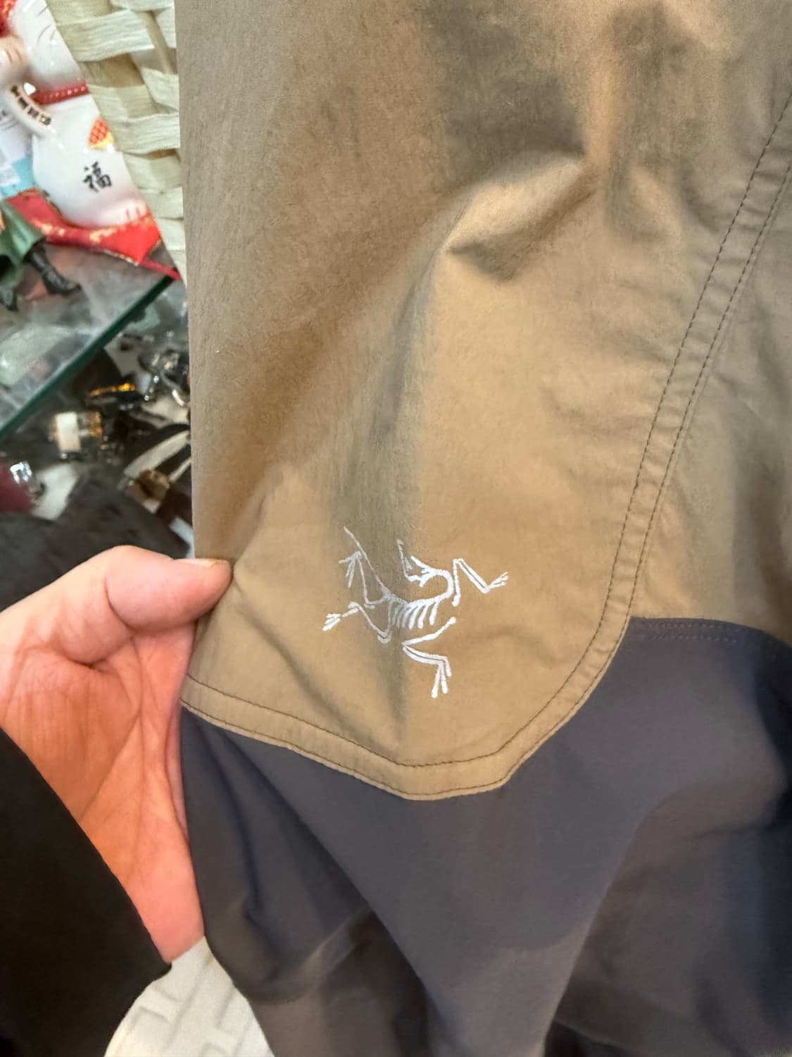 30 정품 아크테릭스 바지 팝니다 상품이미지2