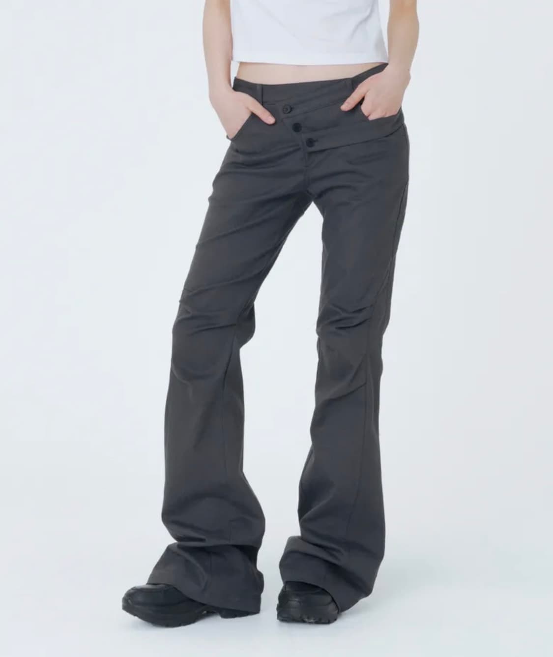 구해요) 미세키서울 Diagonal strap bootcut pants 상품이미지1