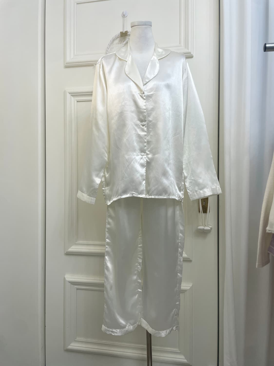 white 100% silk pajama set(size-L) 상품이미지1