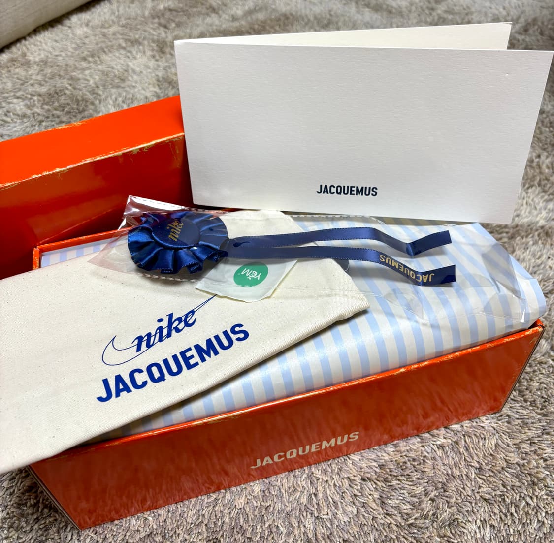 자크뮈스 나이키 문슈즈 225 팝니다 상품이미지1