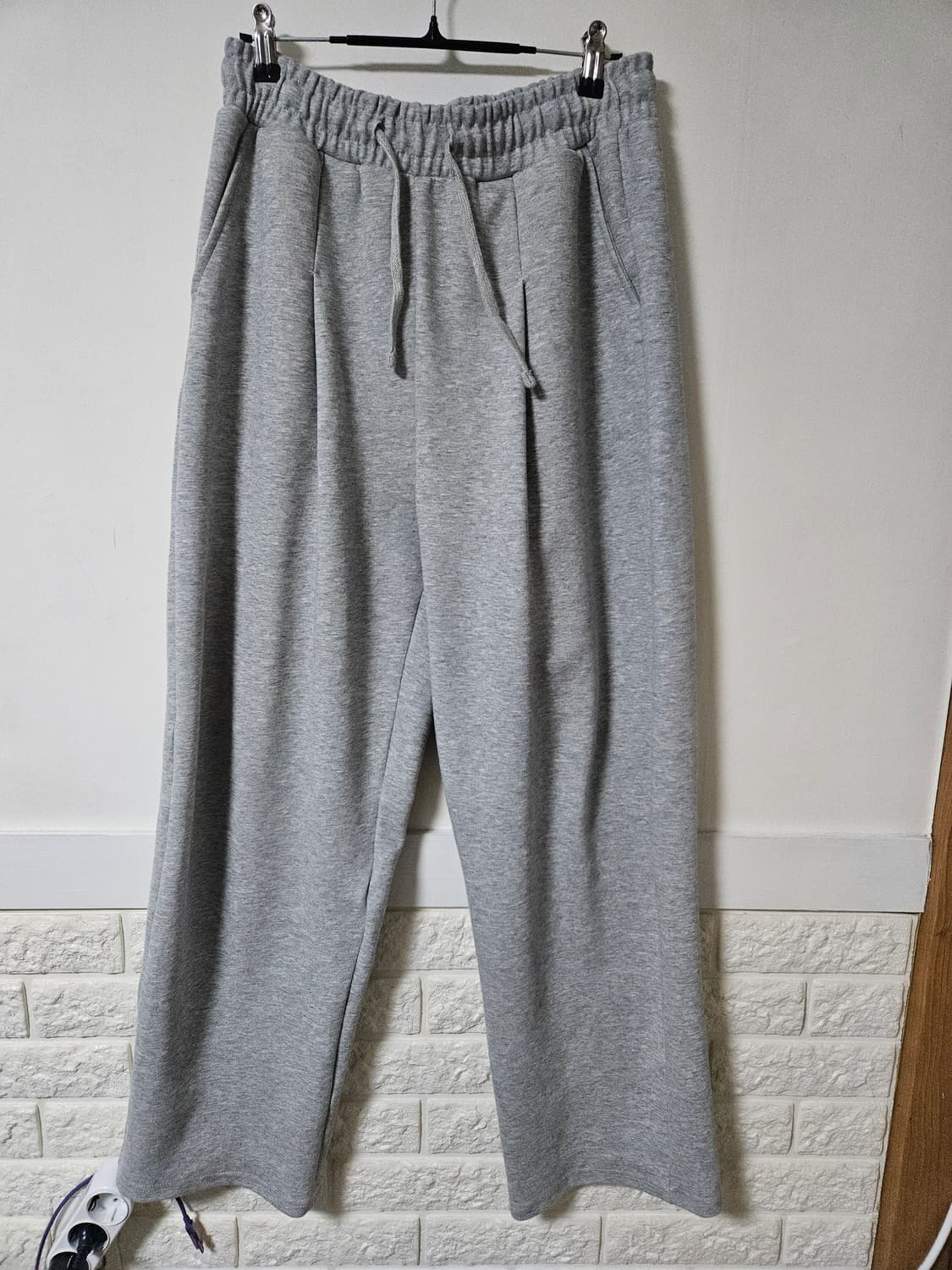 언탭트 스튜디오 트레이닝팬츠 L(31-32) 그레이,블랙 상품이미지4