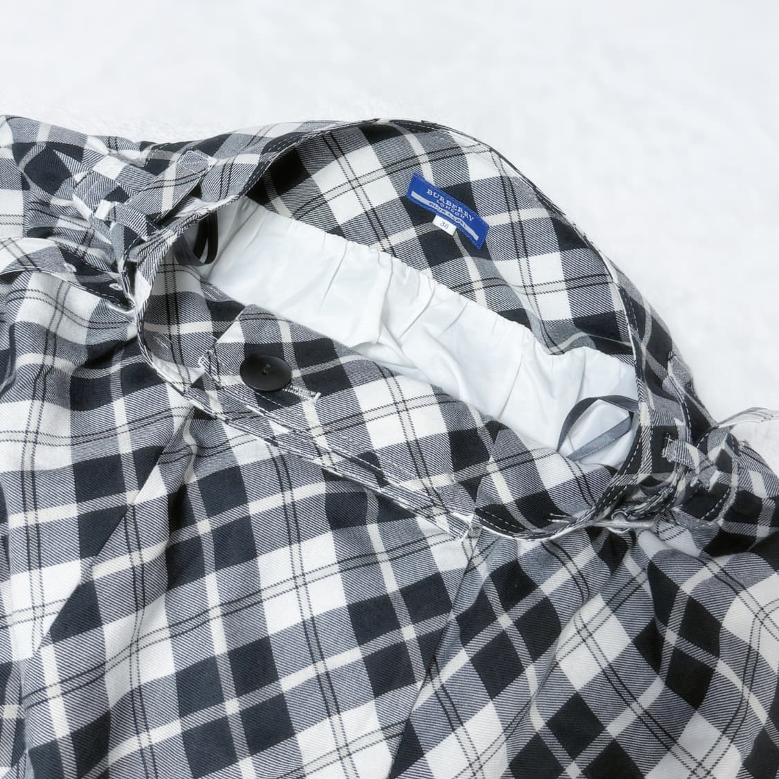 Burberry 블루라벨 오네갸루 로걀 미니 스커트 ≽^•⩊•^≼ 상품이미지6