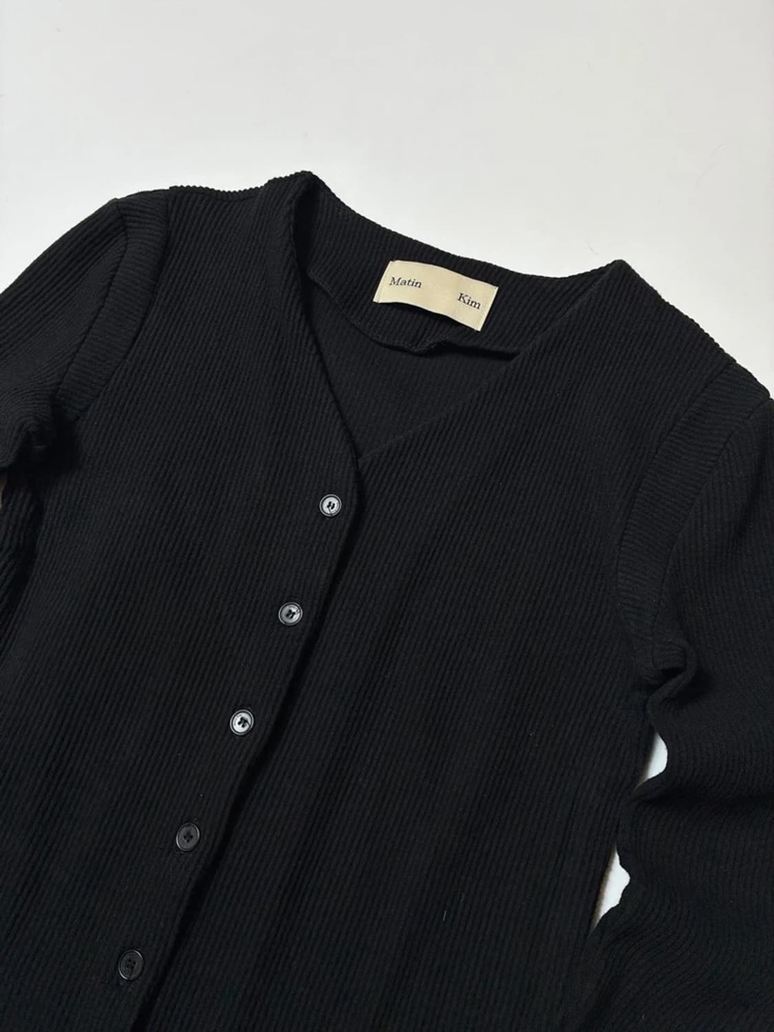 마뗑킴 20ss 리브드 미니멀 슬림 니트 가디건 PN8929 상품이미지2