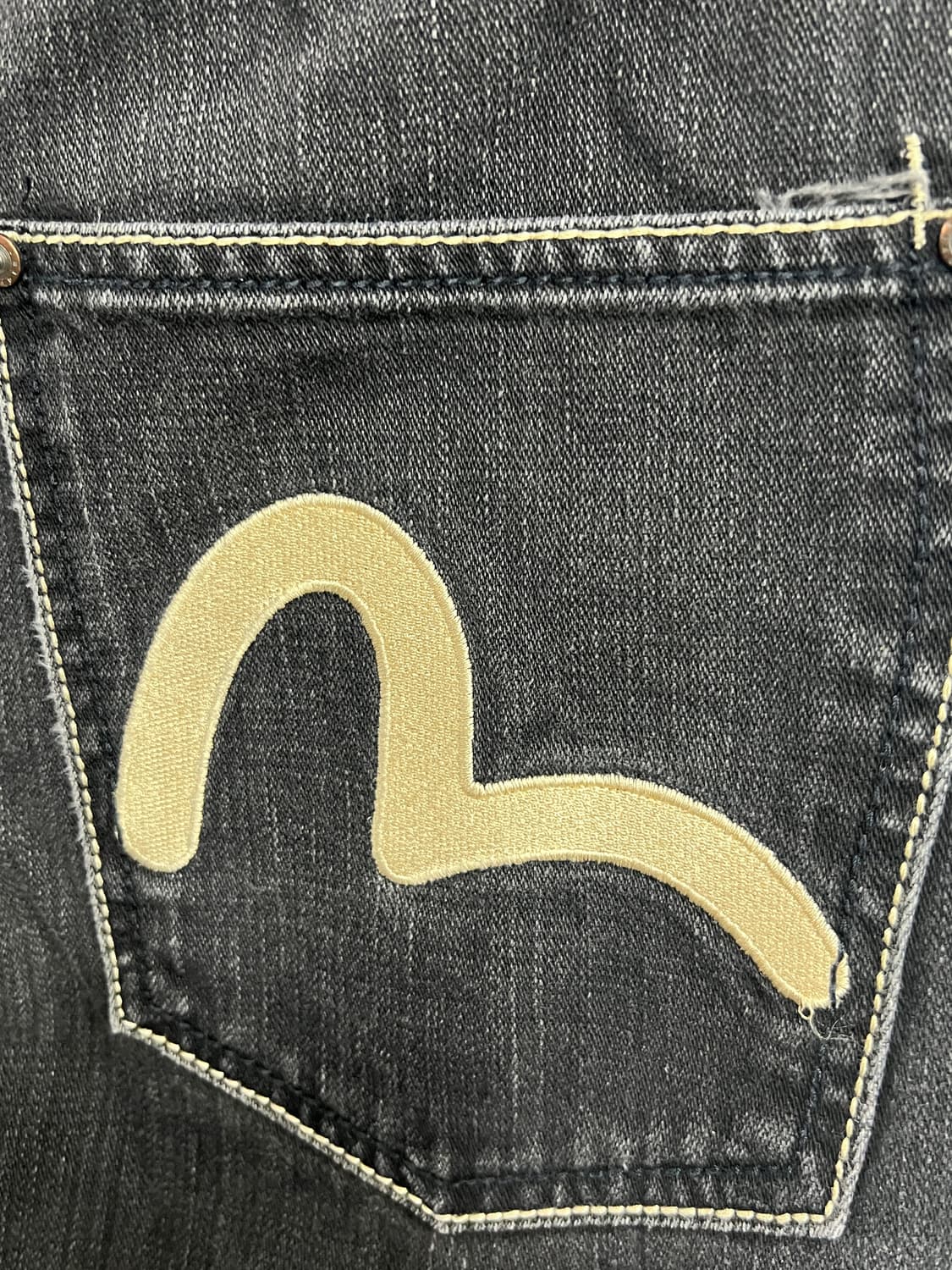 Evisu 에비수 엔지니어드 나팔핏 부츠컷 흑청 데님 팬츠 상품이미지4