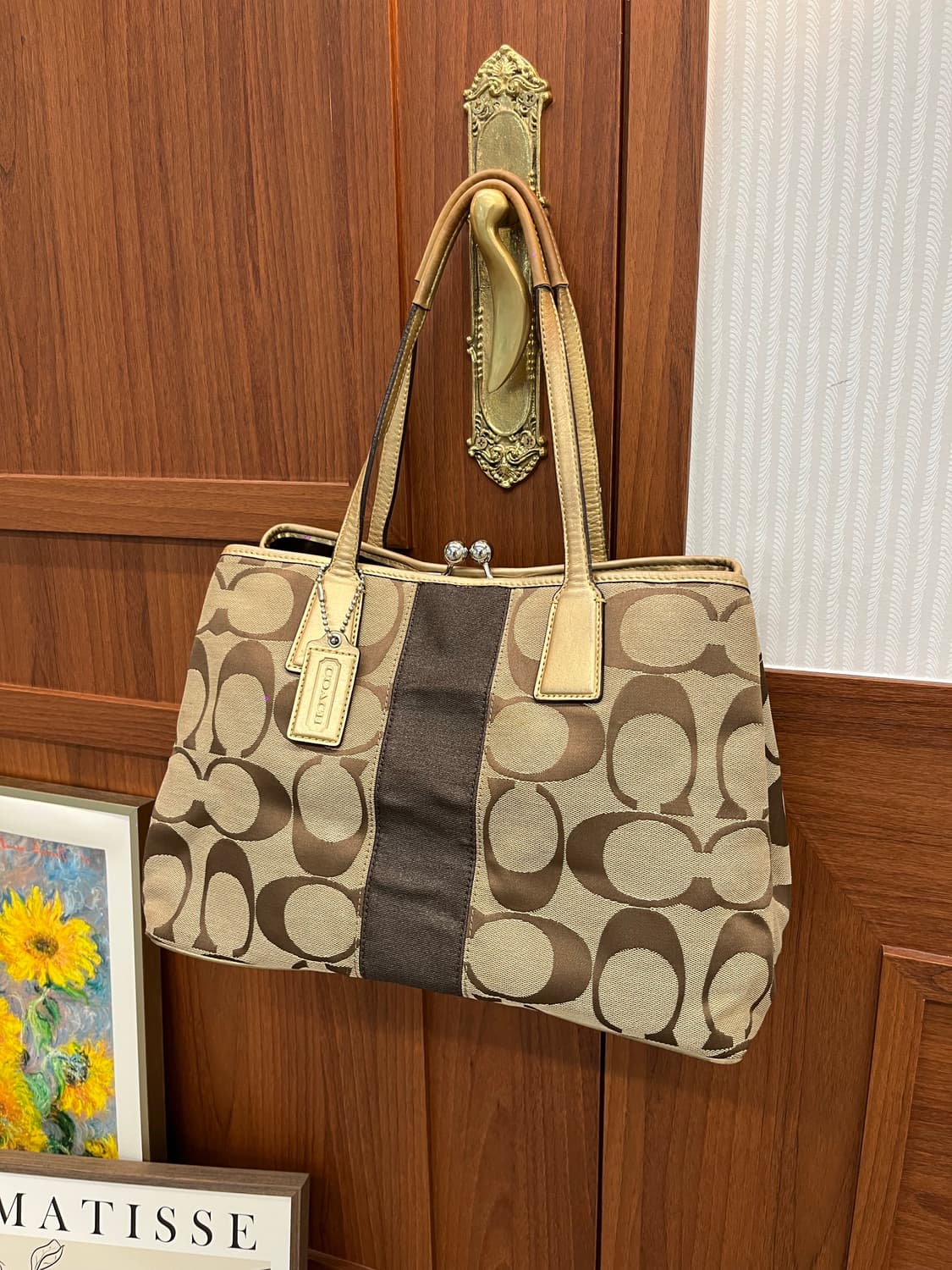 Coach Beige Square Bag 상품이미지2