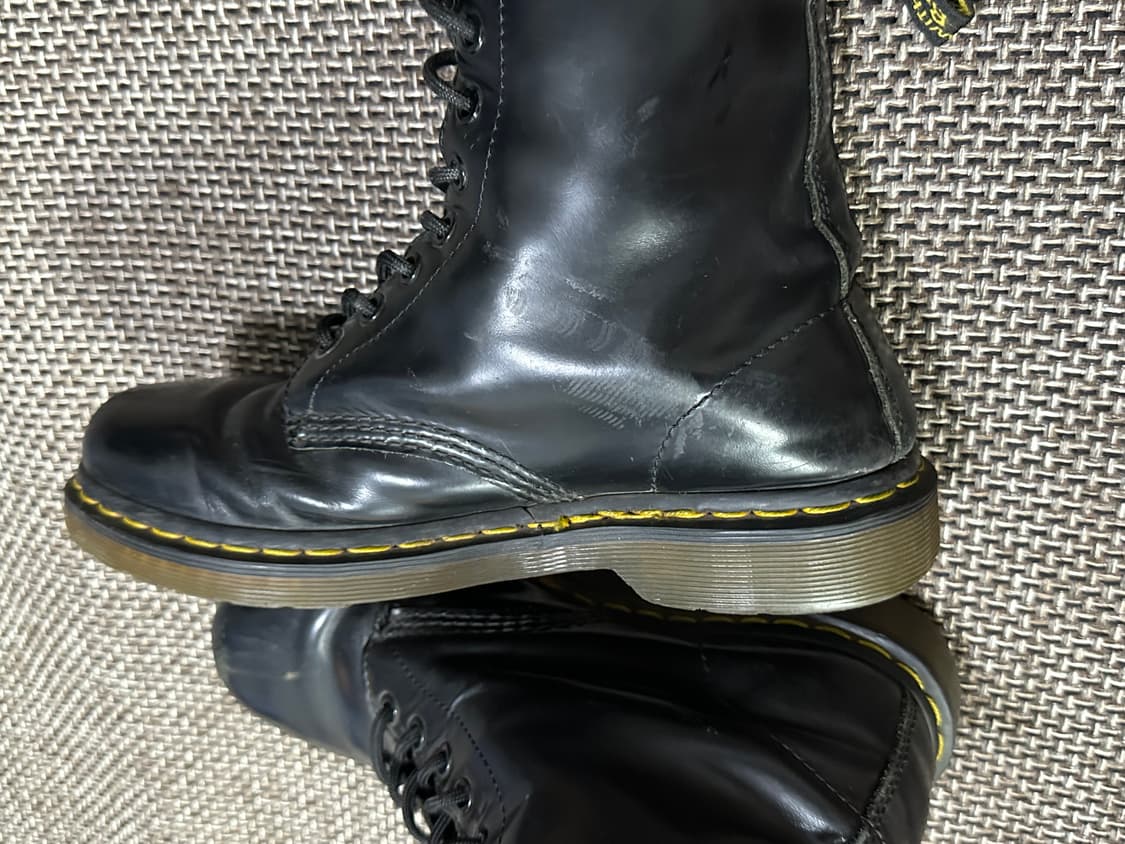 닥터마틴 1460 Eu39사이즈(255-260) 상품이미지4