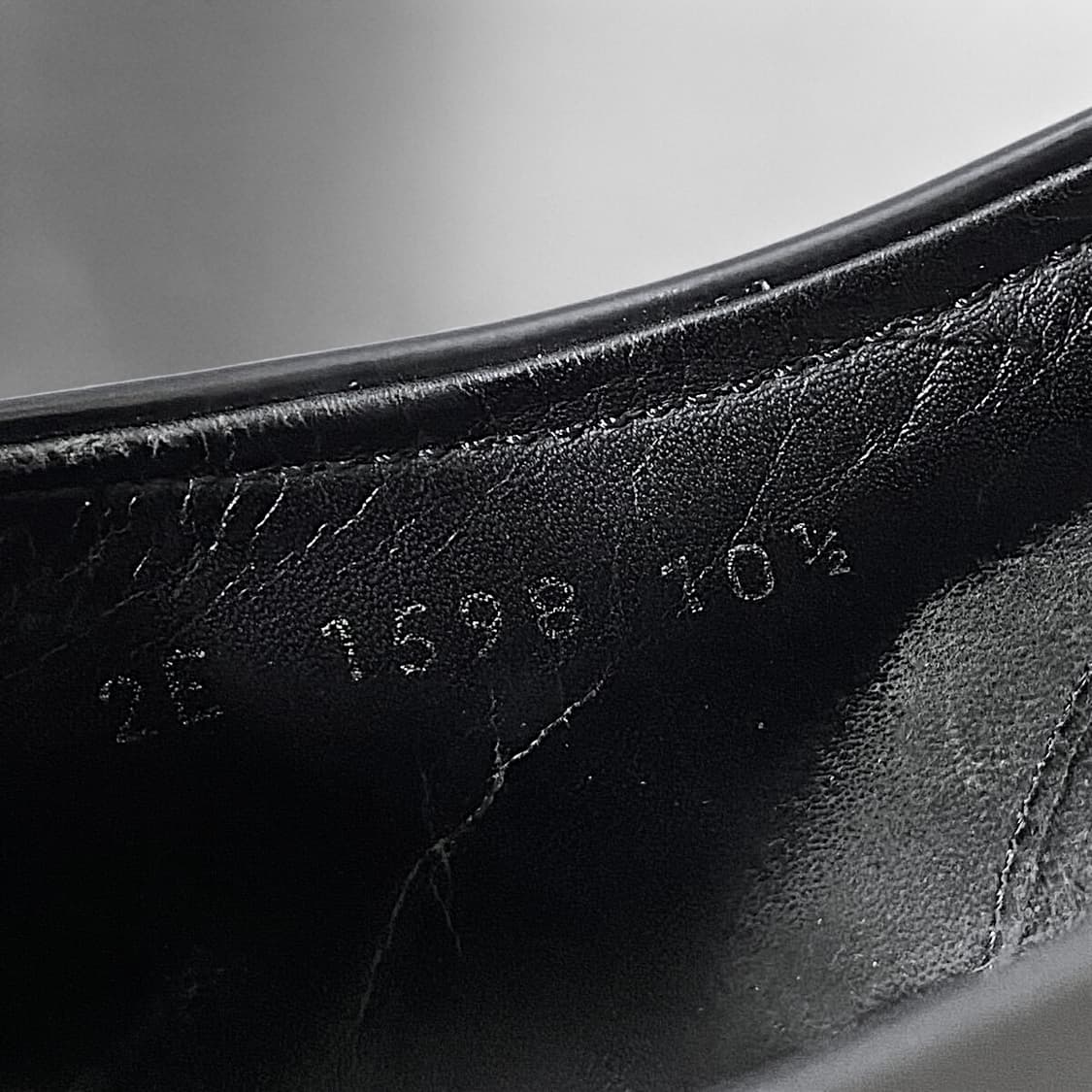 프라다 브러시드 레더 더비슈즈 레이스업 상품이미지8