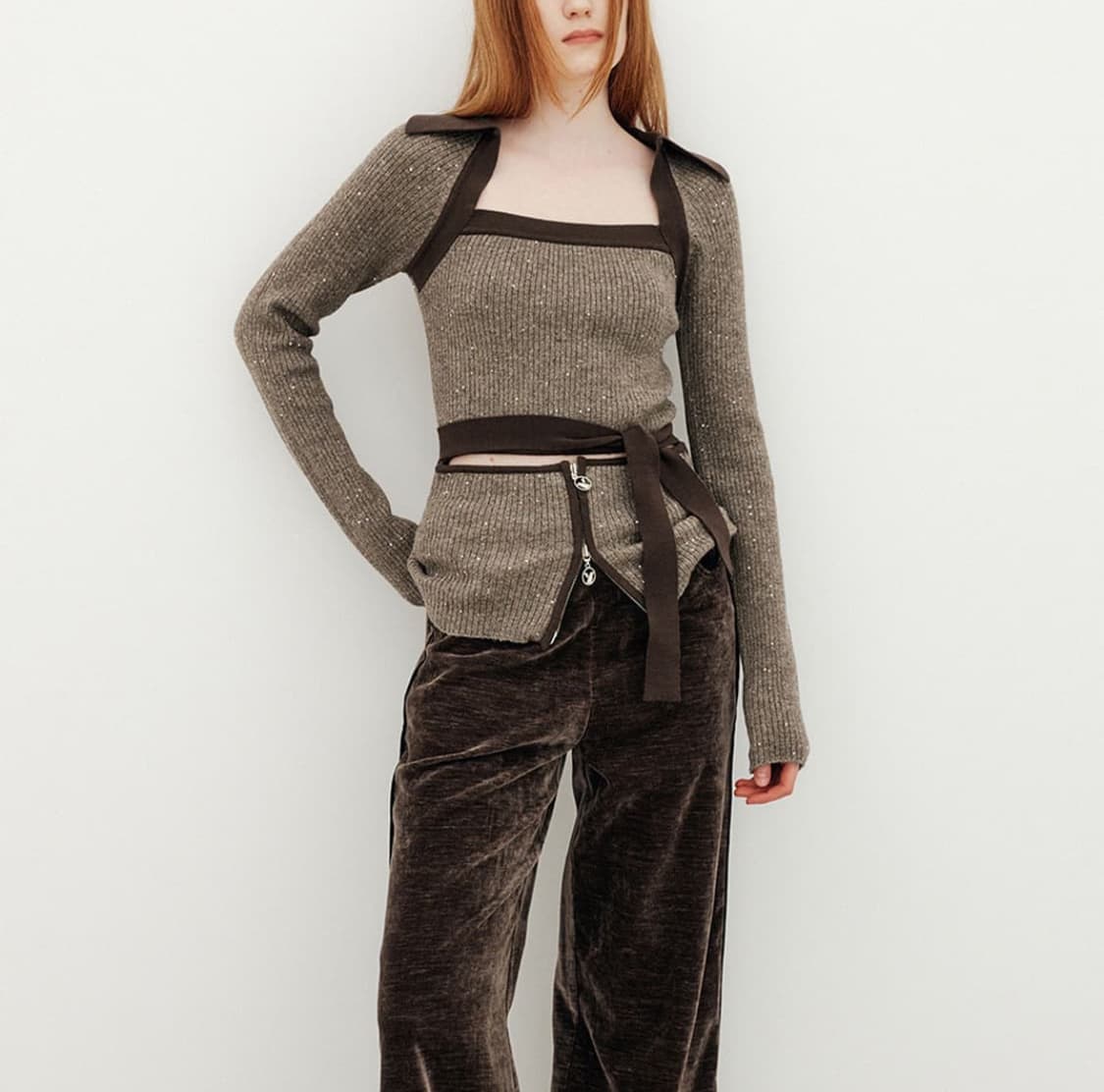 YUSE GLITTER CUT OUT STRAP KNIT BROWN 상품이미지1