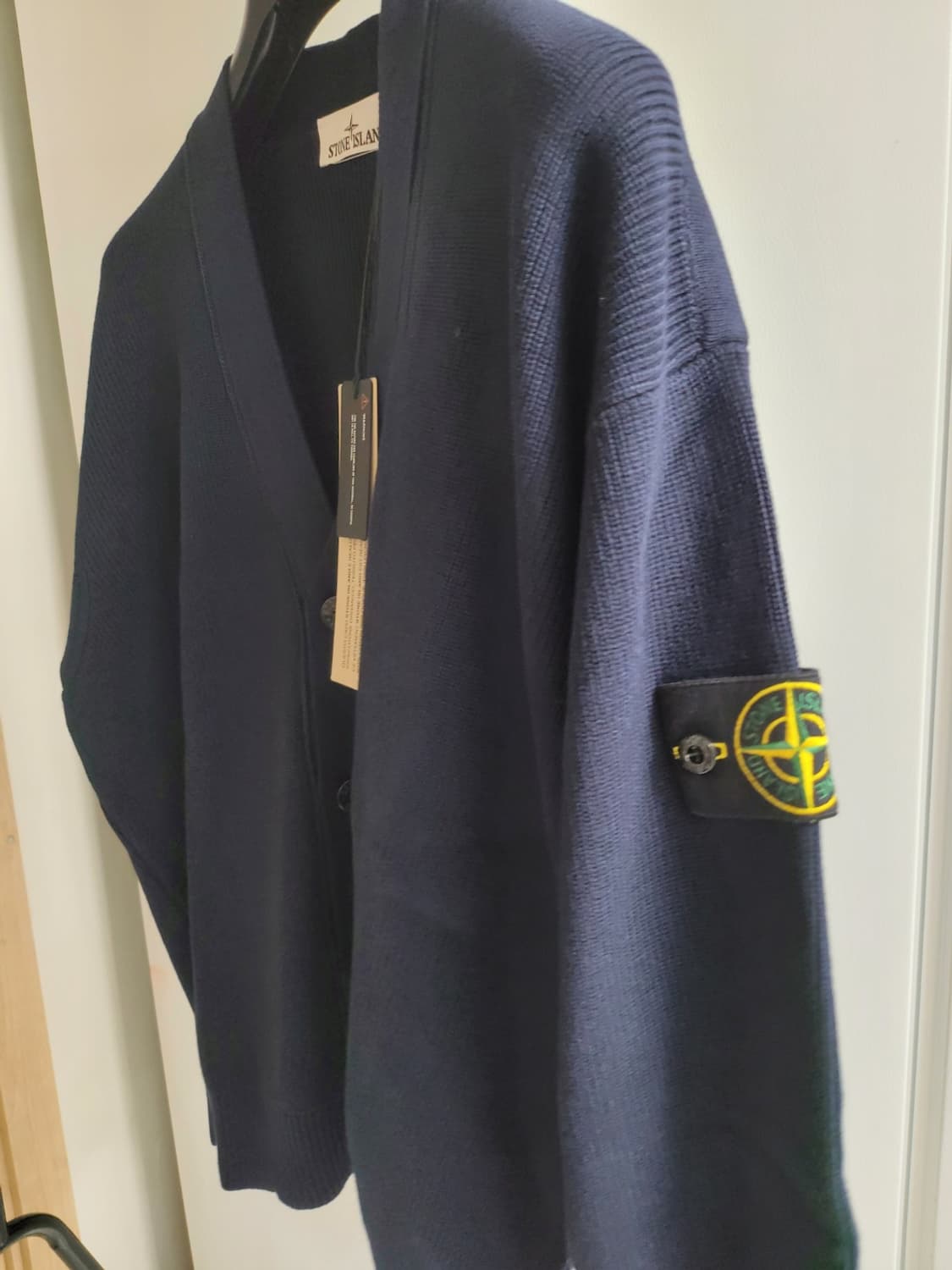 [새상품 클래식의 진화, 26SS 스톤아일랜드 오가닉 코튼 가디건 네이비 상품이미지2