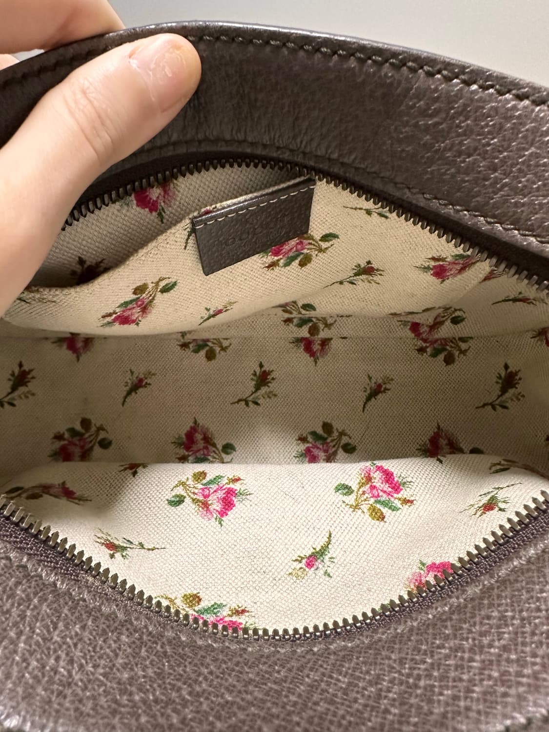 구찌 GG 수프림 메신저백 상품이미지7