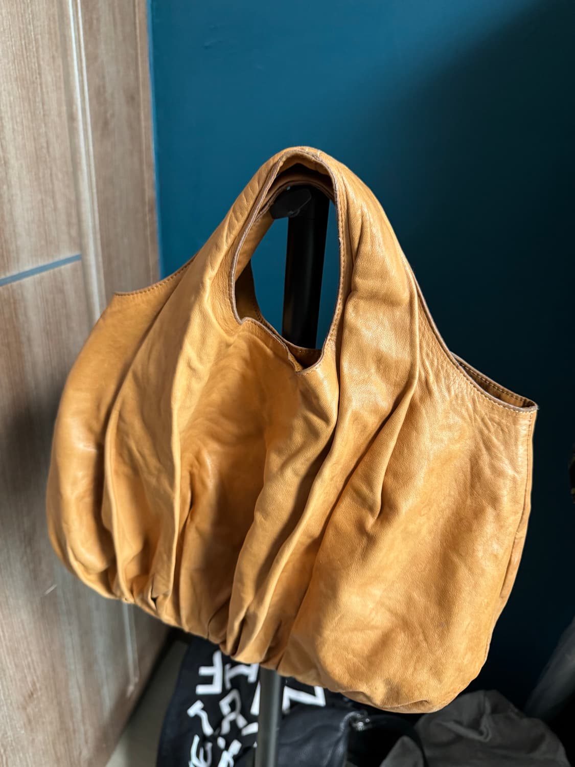 cos 소가죽 가방 상품이미지1