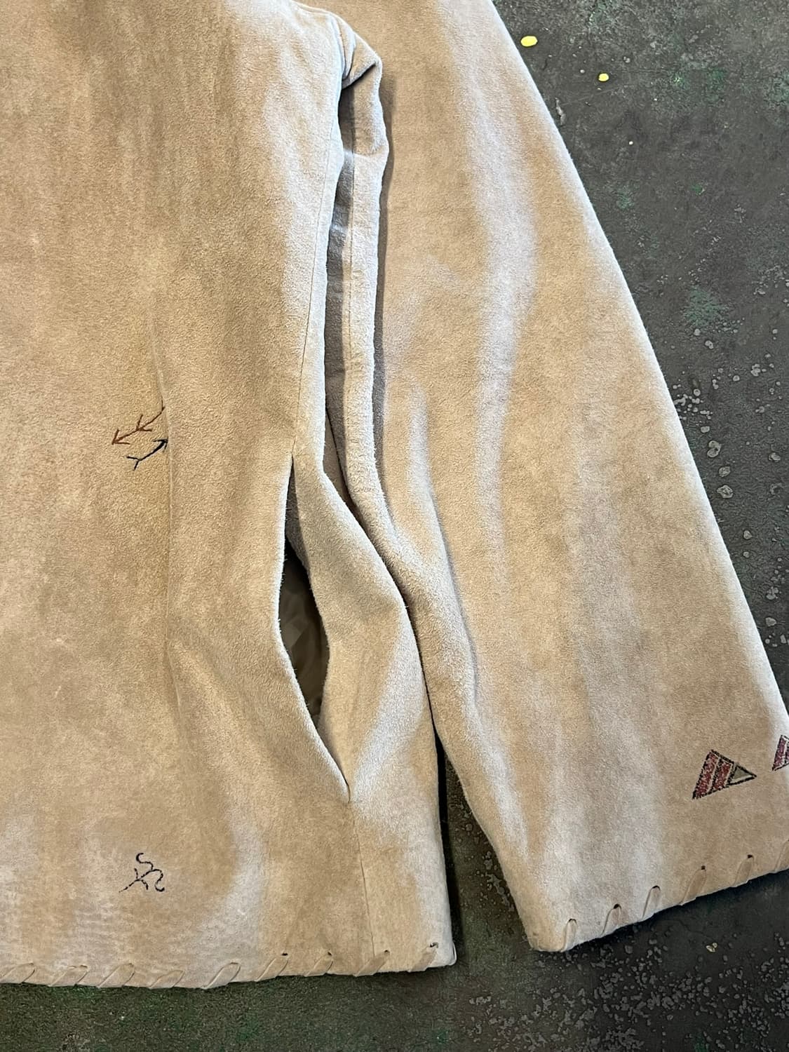 90's 치코스 웨스턴 스웨이드 가죽 자켓 백프린트 아트웨어 빈티지 상품이미지4