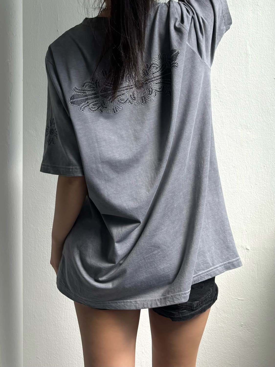 Vintage Cubic Cross Graphic T-Shirt 상품이미지6