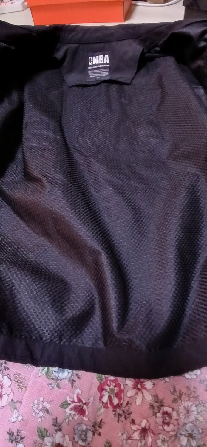 NBA 필라델피아 세븐티식서스 빈티지 스타일의 블랙 코치 재킷(2XL) 상품이미지4