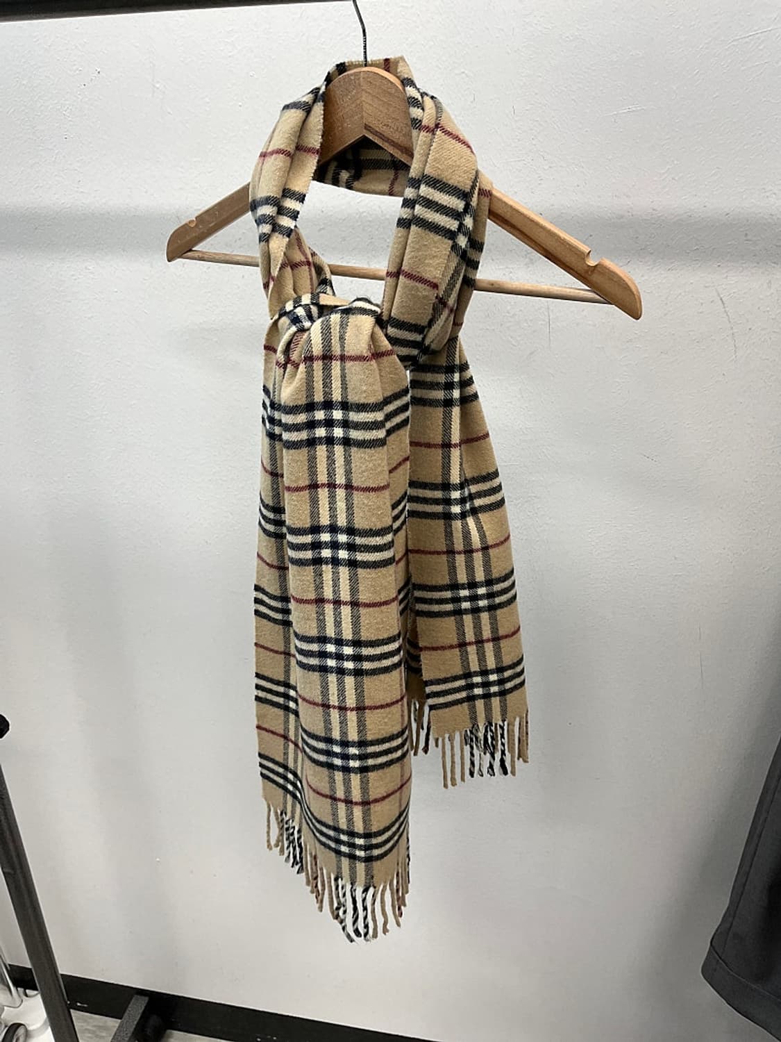 버버리 베이지 캐시미어 머플러  상품이미지1